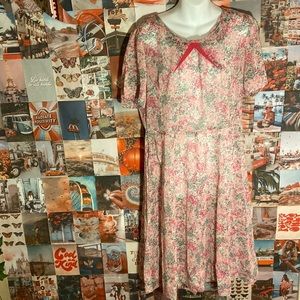 Vintage Women’s Floral Dress Size Large